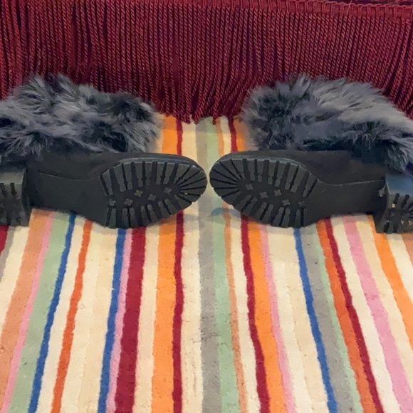 Stuart Weisman mid calf boot - Picture 3 of 11